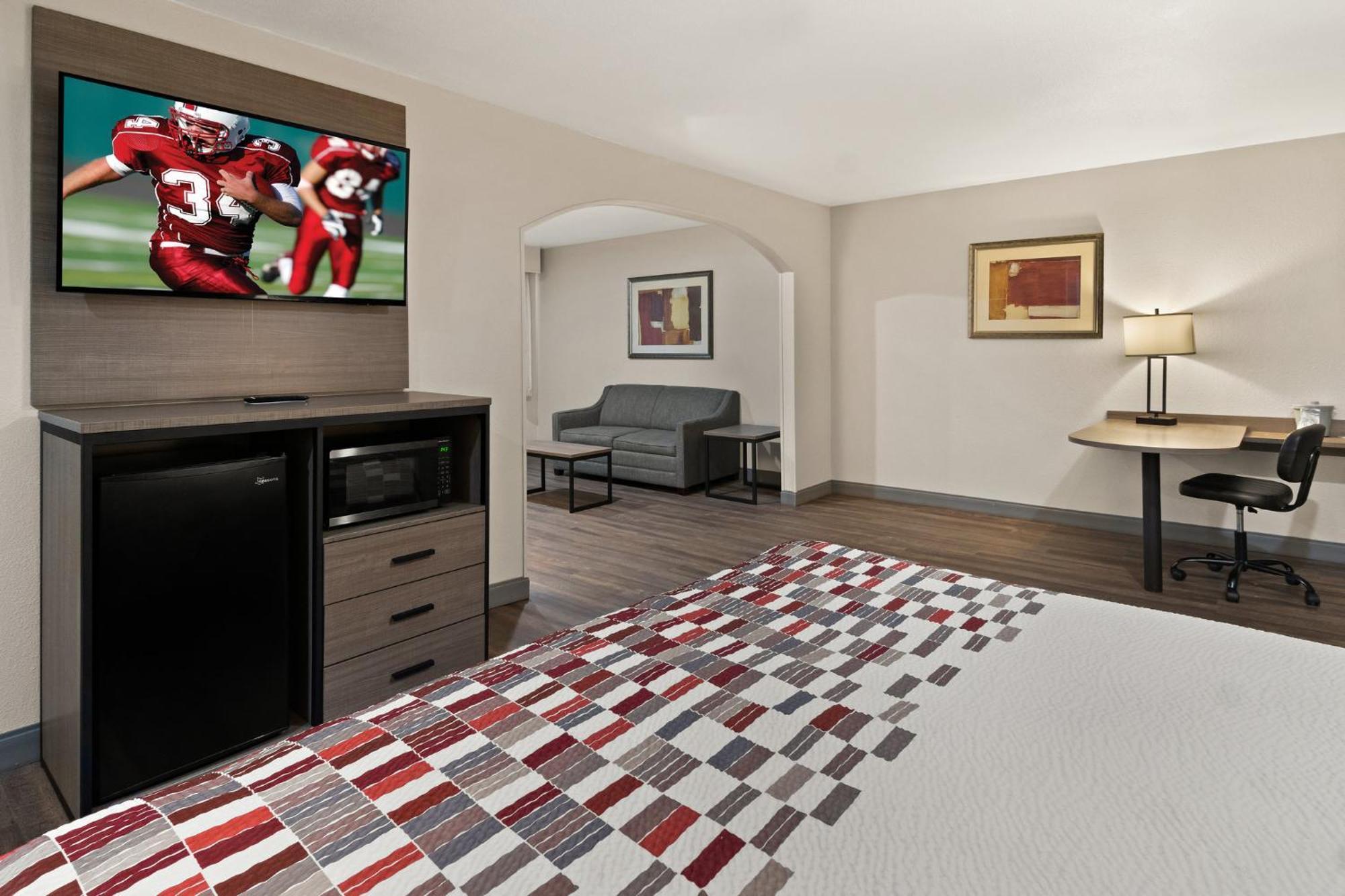Irving Inn & Suites At Dfw Airport Εξωτερικό φωτογραφία