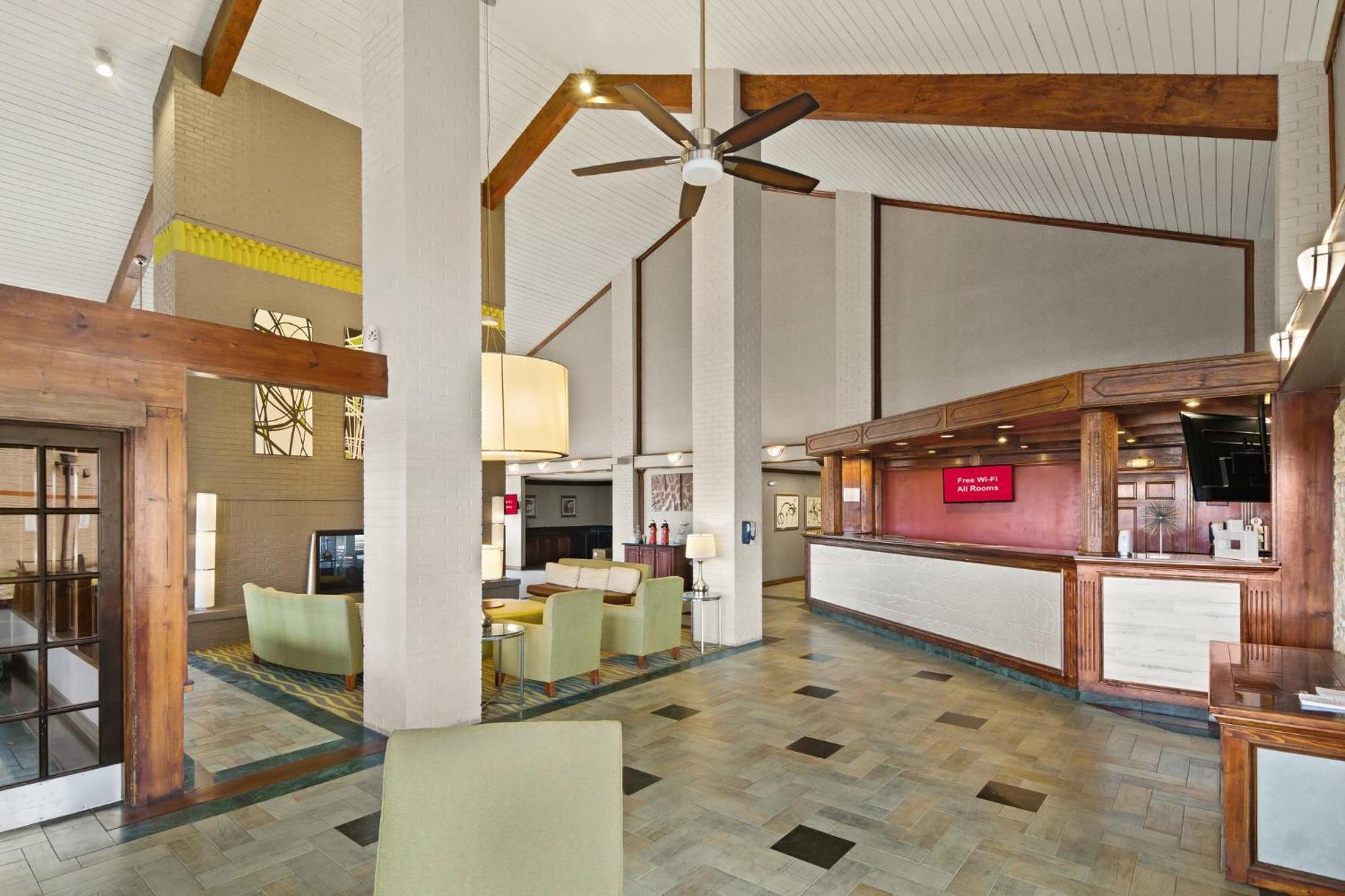 Irving Inn & Suites At Dfw Airport Εξωτερικό φωτογραφία