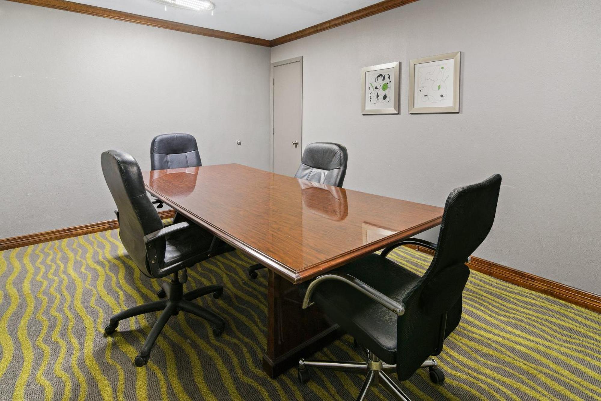 Irving Inn & Suites At Dfw Airport Εξωτερικό φωτογραφία
