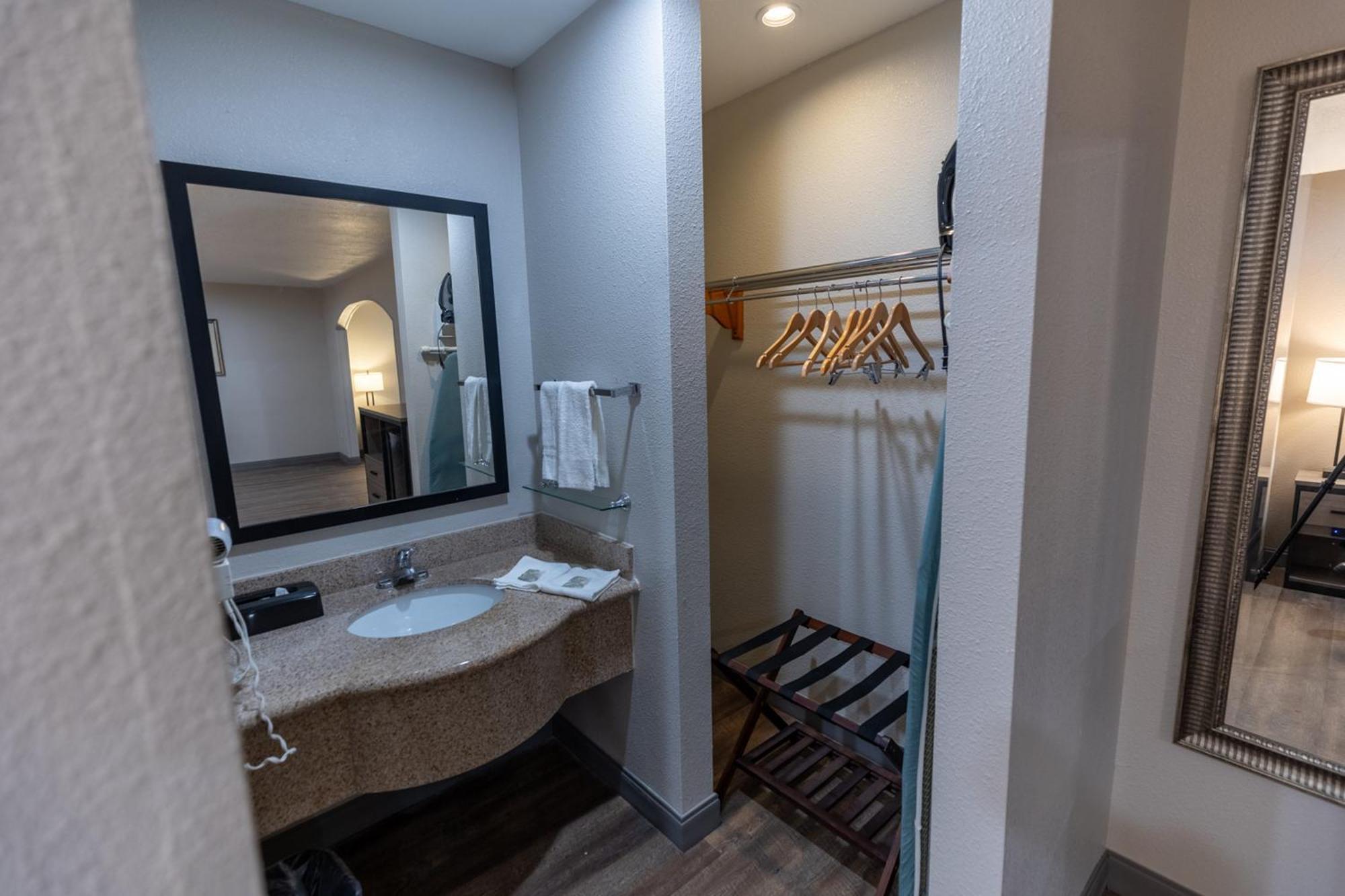 Irving Inn & Suites At Dfw Airport Εξωτερικό φωτογραφία