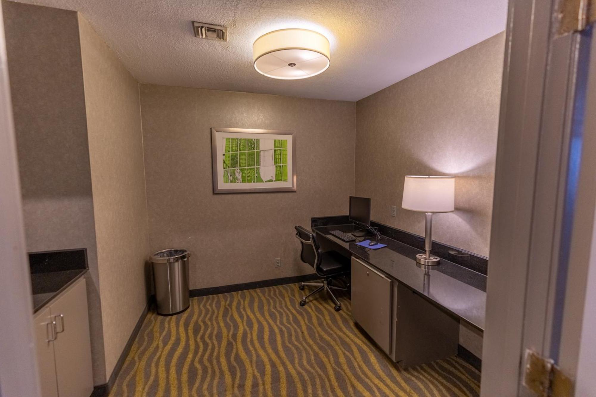 Irving Inn & Suites At Dfw Airport Εξωτερικό φωτογραφία
