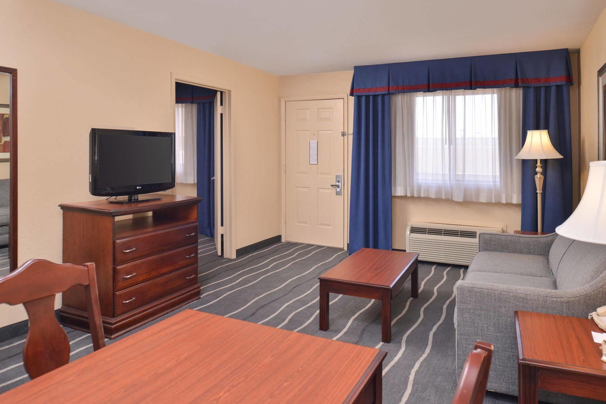 Irving Inn & Suites At Dfw Airport Εξωτερικό φωτογραφία